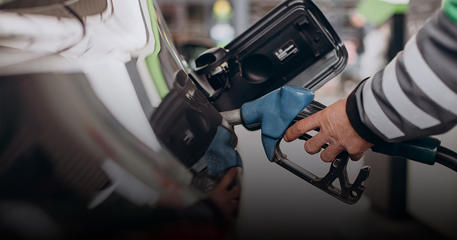 Quais as consequências para o seu bolso da reoneração da gasolina