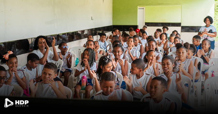 Alunos da Escola Santa Marcelina participam de Palestra sobre Agronegócio em Terra Nova